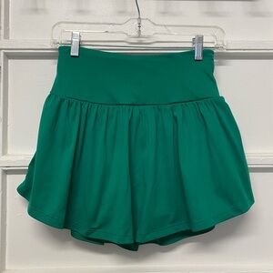 Zenana High Waisted Zippered Back Pocket Running Shorts green women’s size Small